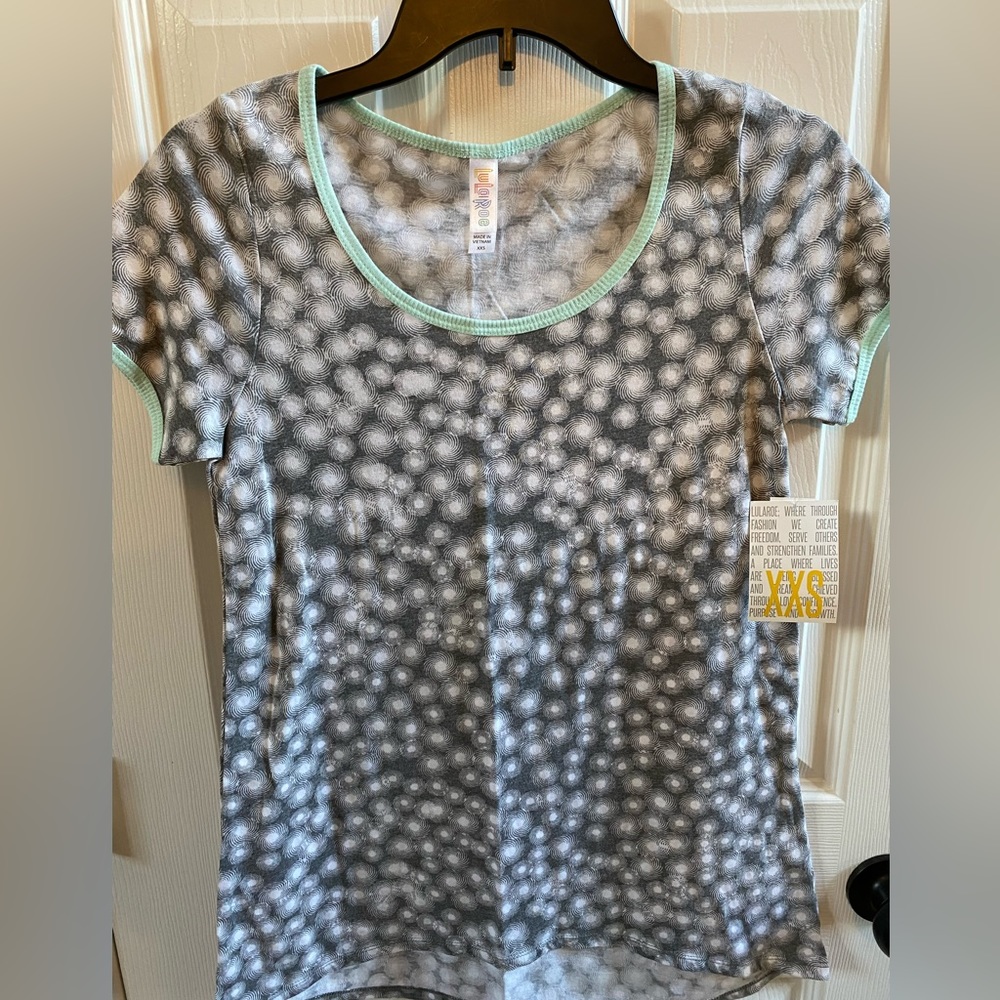 Lularoe classic tee size XXS. New with tags
